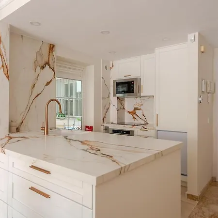 Apartment Marbella With Private Pool , 200M Away From The Beach Apartment