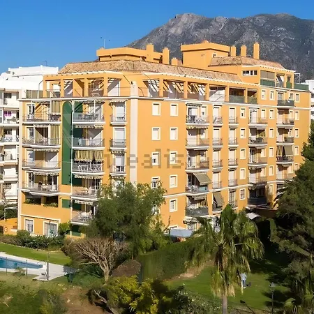 Apartment Apartment Marbella With Private Pool , 200M Away From The Beach *