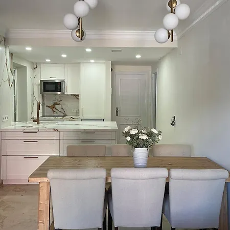 Apartment Marbella With Private Pool , 200M Away From The Beach Marbella
